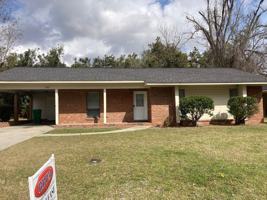 featured image of 900 Lausanne Dr