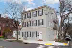 featured image of 11 Lawrence St