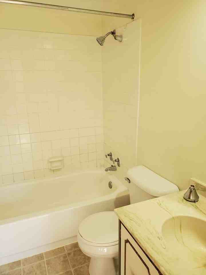 5509 34th Ave - Photo 7 of 12