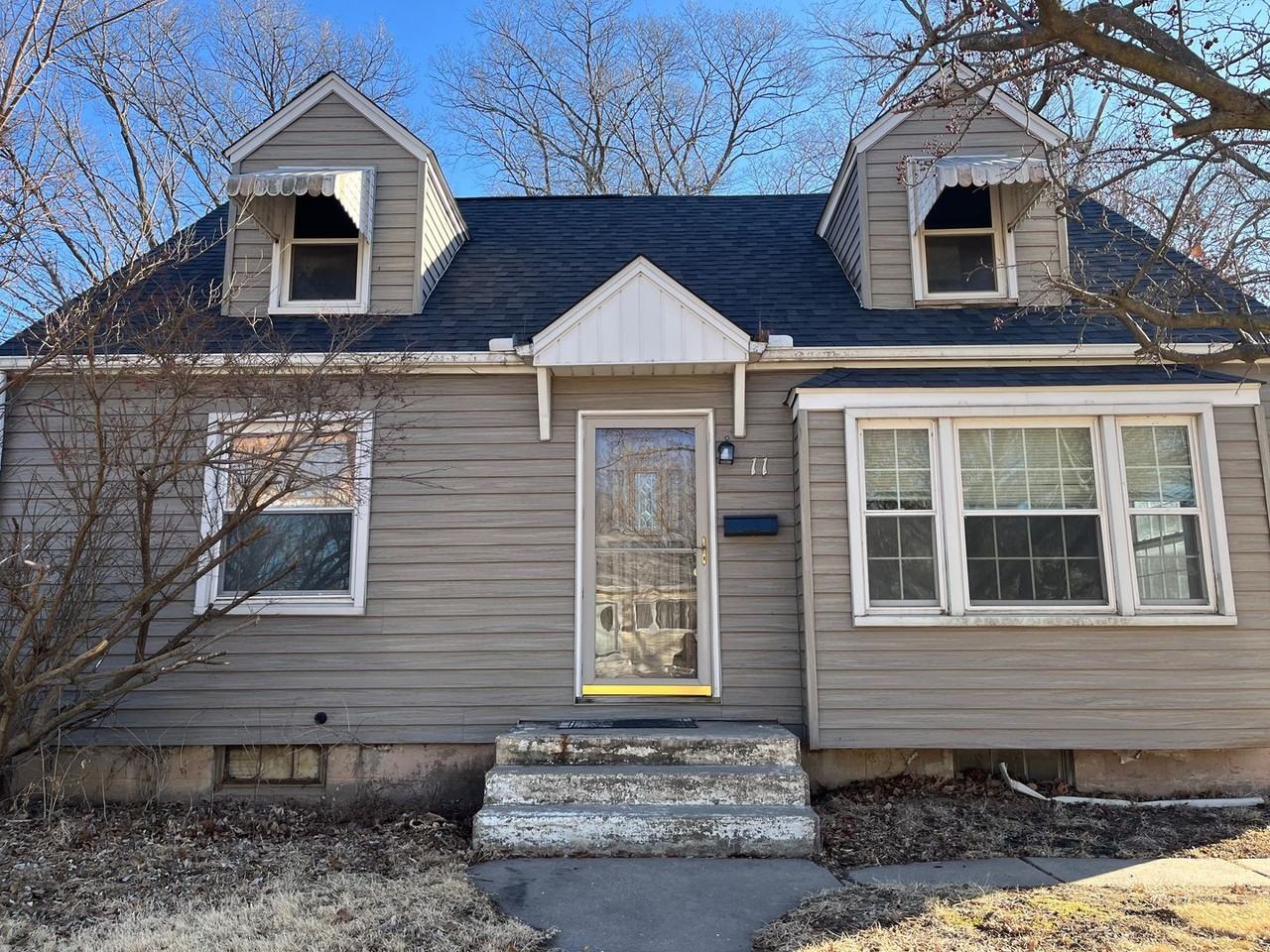 11 Blackhawk Hills Dr - Photo 2 of 19