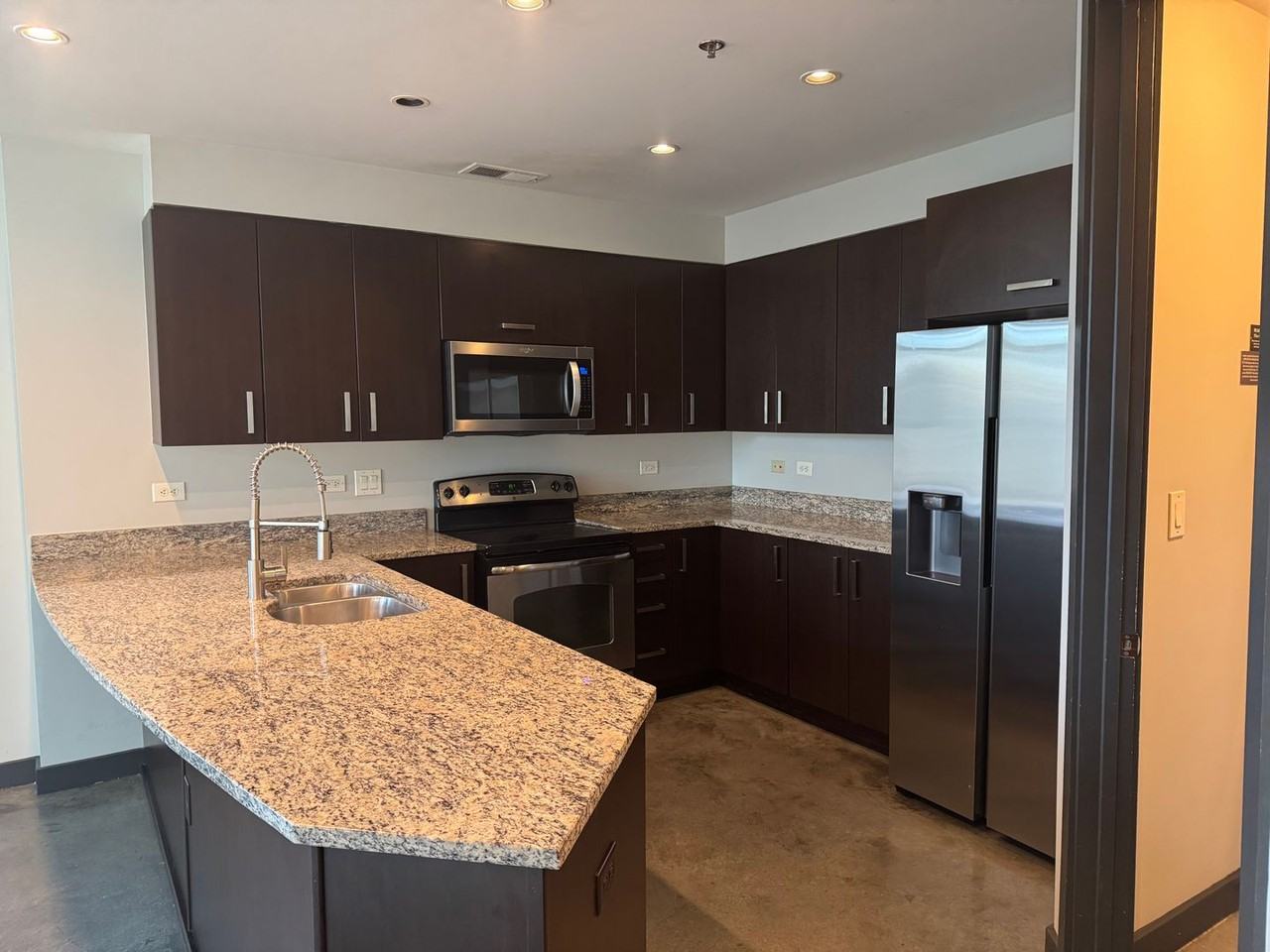 1508 Demonbreun St #611 - Photo 2 of 23