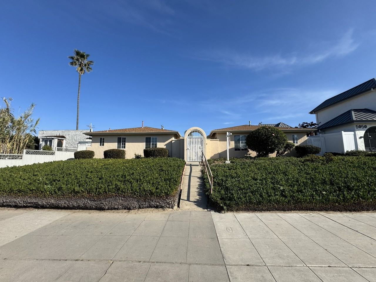 10 Units Ocean Beach... 1/2 block to beach - Photo 3 of 11