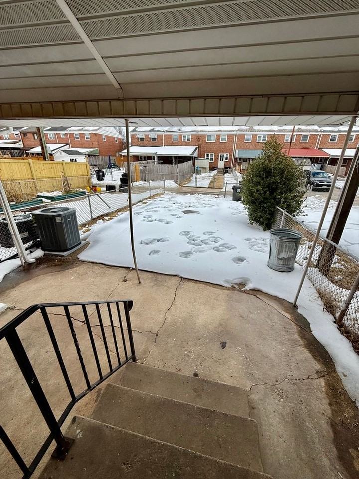 1917 Wareham Rd - Photo 5 of 39