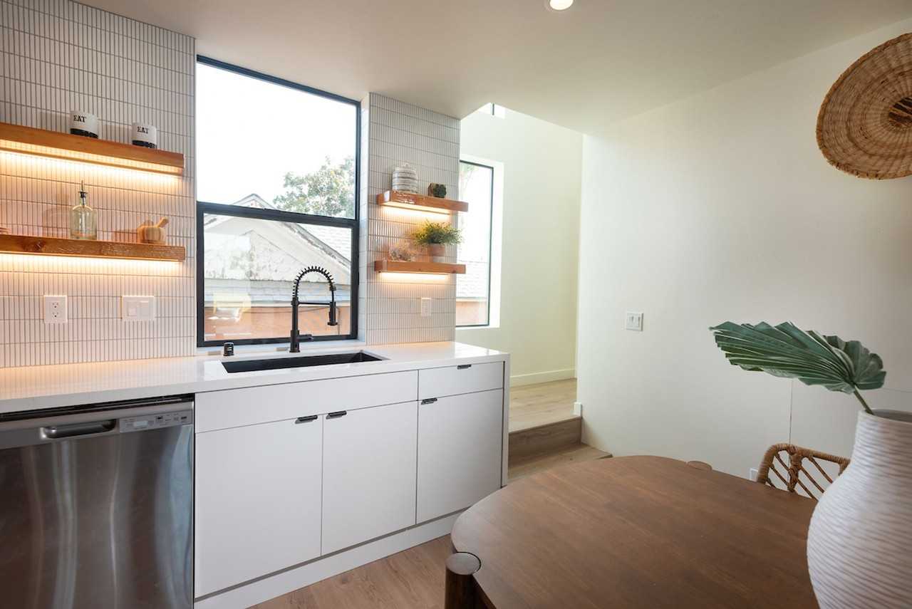 Modern Architect - Photo 6 of 34