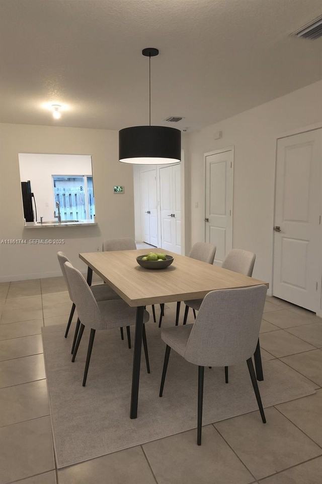 540 Ne 5th Ter - Photo 2 of 8