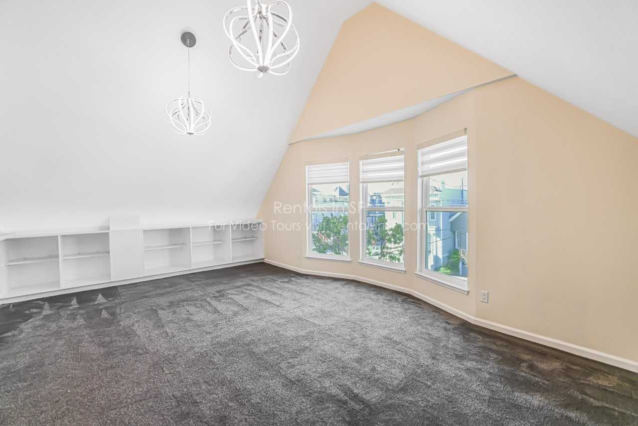 584 2nd Ave - Photo 5 of 22