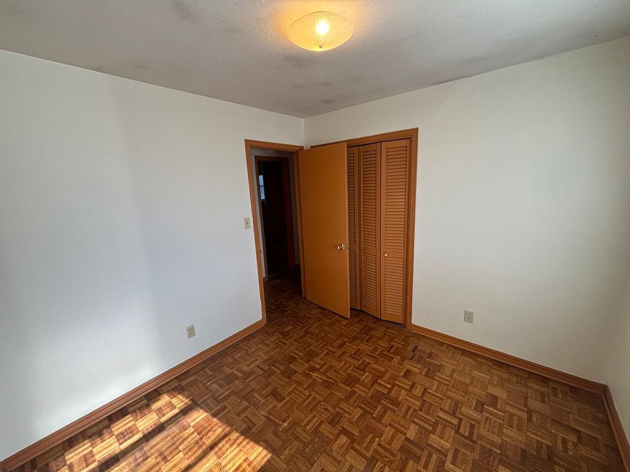 3304 Longridge Rd - Photo 7 of 12