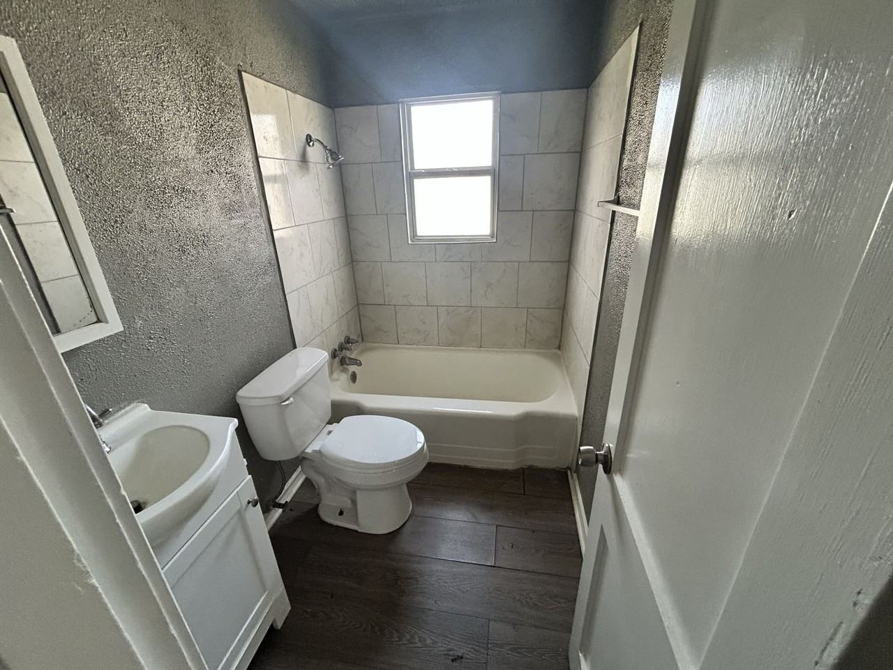 701 Estelle Ave - Photo 7 of 10