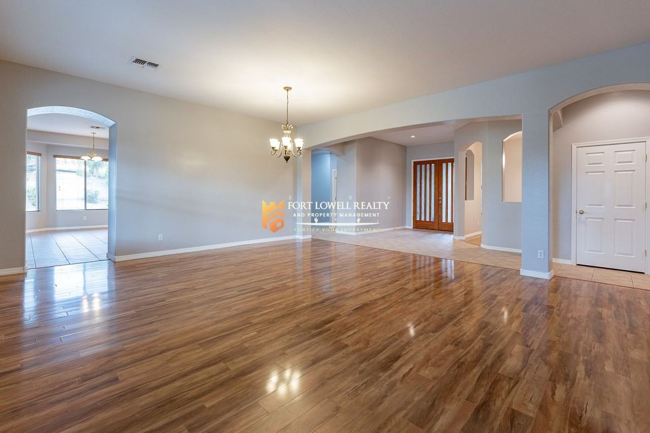 13354 W San Miguel Ave - Photo 4 of 50