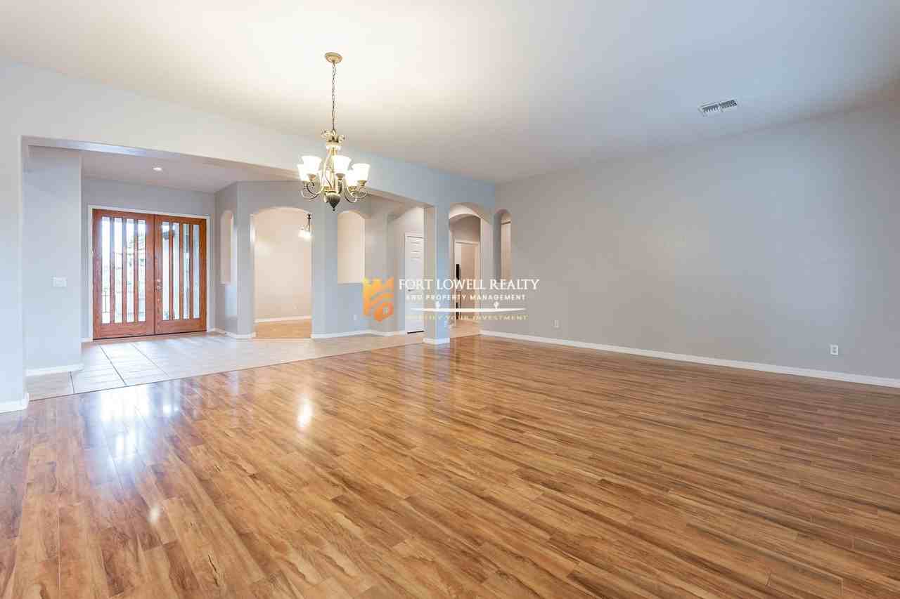 13354 W San Miguel Ave - Photo 6 of 50