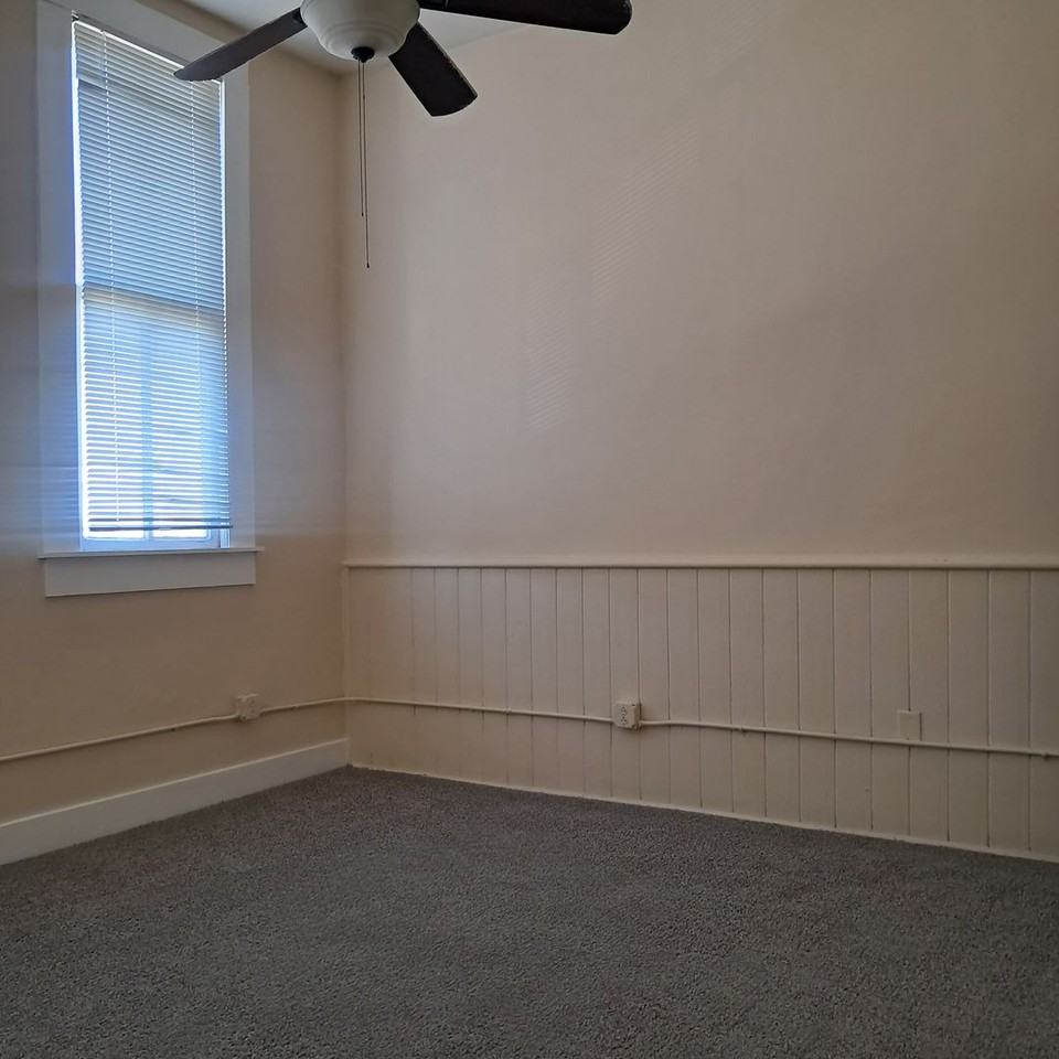 Weldon Downtown Apartments - Photo 5 of 6