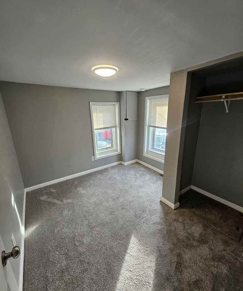 3931 Ne Hill Haven Rd - Photo 4 of 5