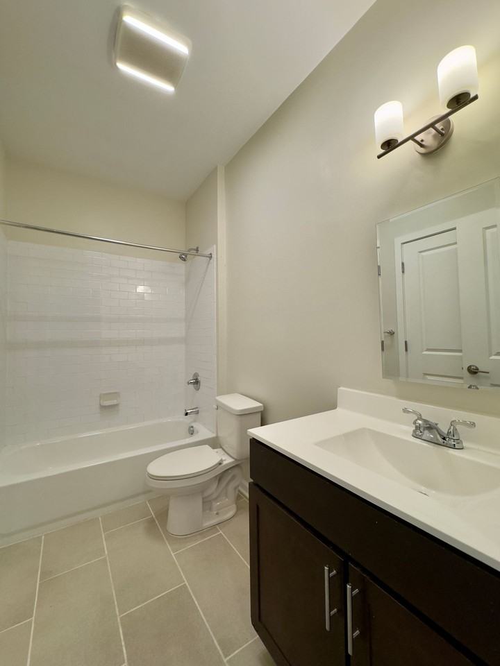 4909 Hamilton Ave - Photo 2 of 32