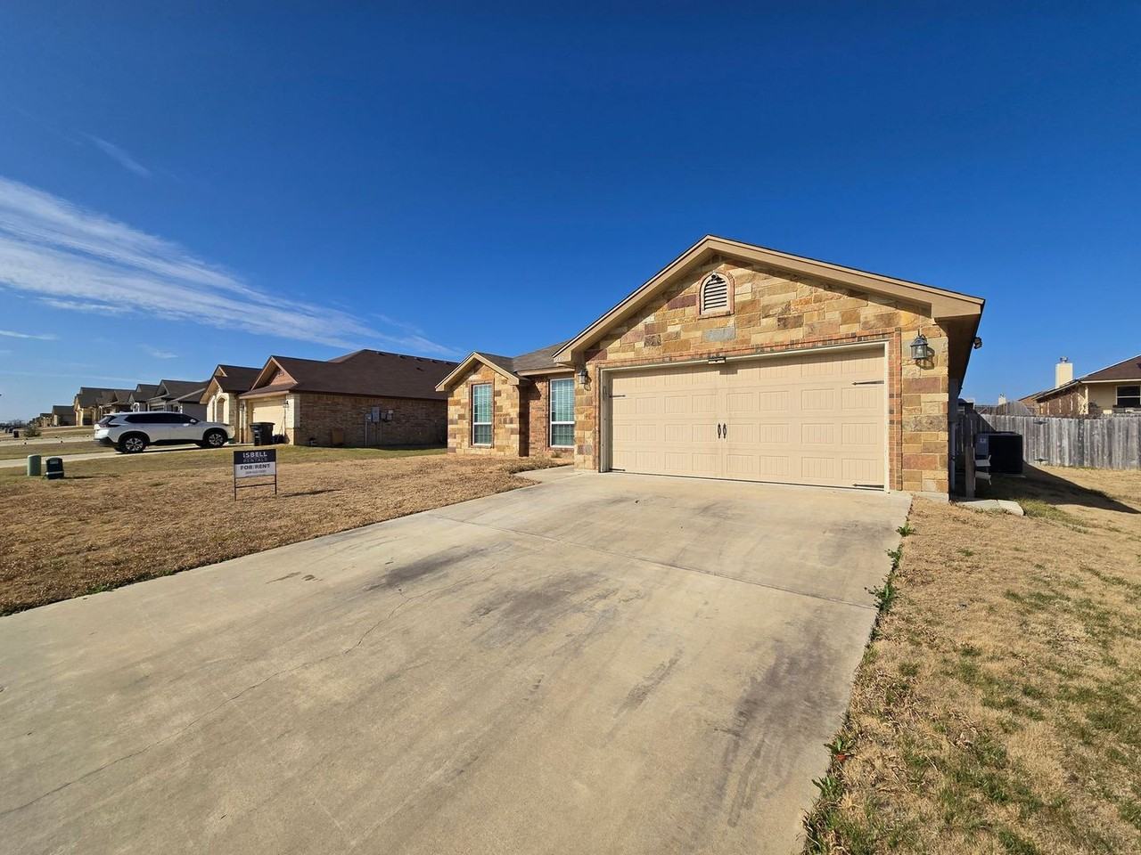 7005 American West Dr - Photo 2 of 25