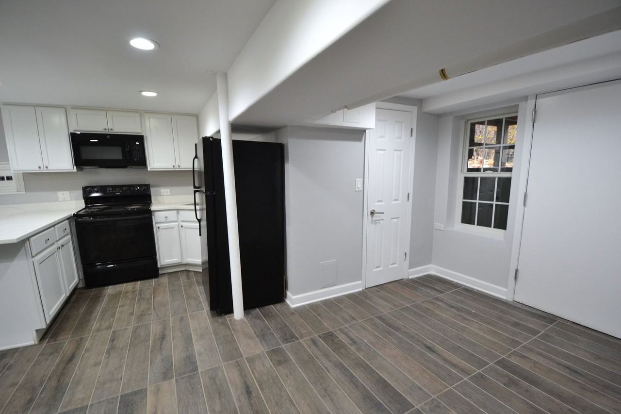 4600 LINCOLN - Photo 2 of 16