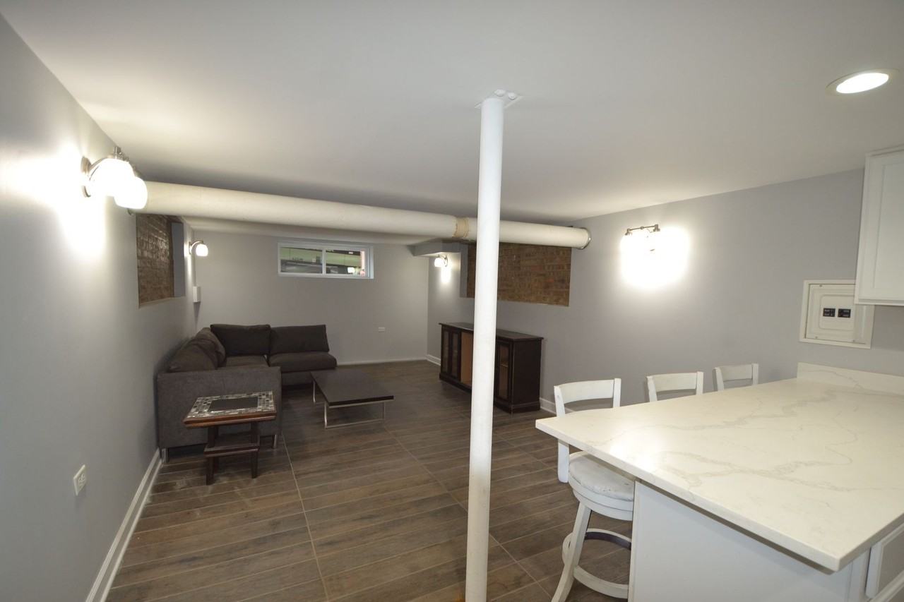 4600 LINCOLN - Photo 5 of 16