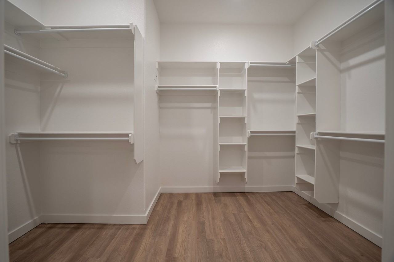 292 N Mojave St - Photo 5 of 28