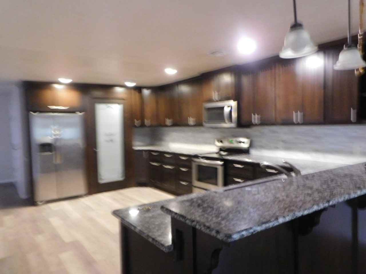 812 E Lake Rd - Photo 5 of 18