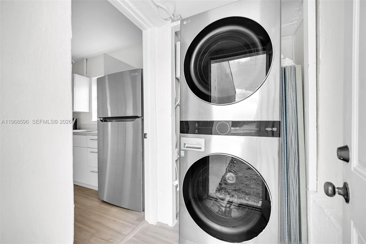 503 Nw 47th St #0 - Photo 2 of 27