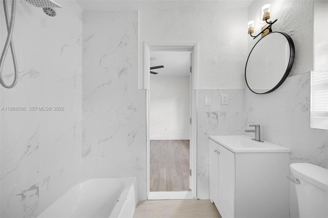 503 Nw 47th St #0 - Photo 7 of 27