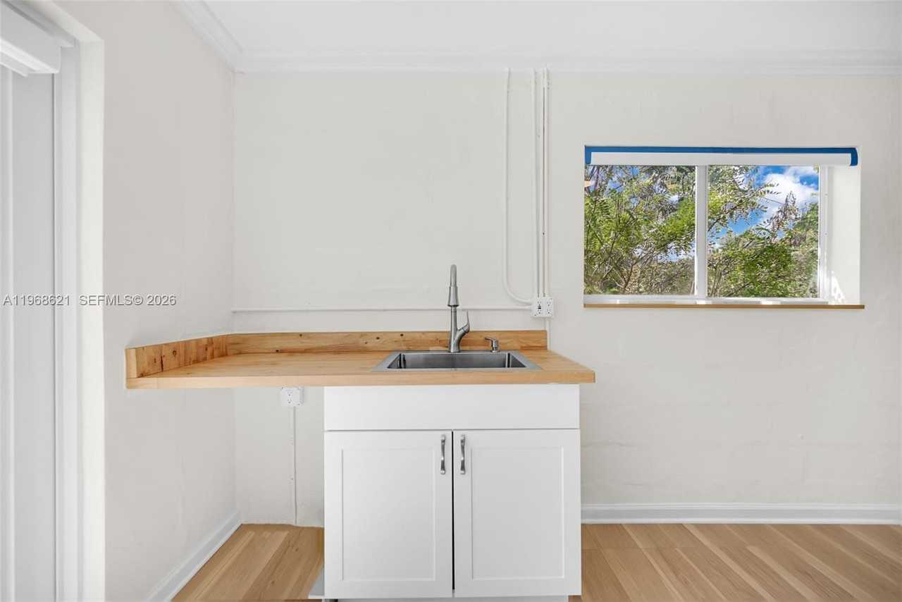 85 Nw 47th Ter #0 - Photo 5 of 50