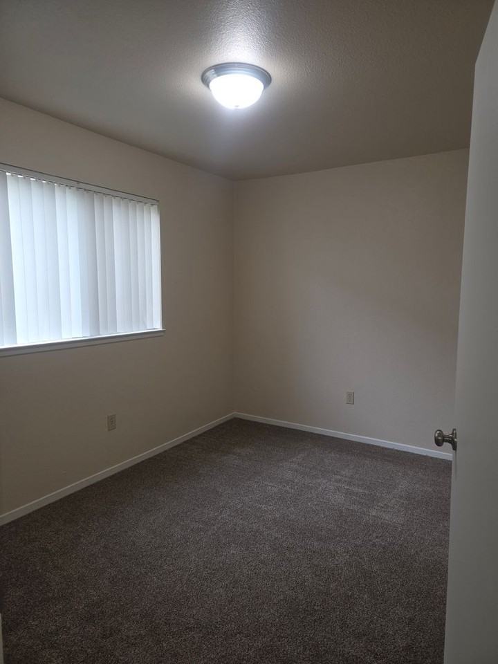Vista Verde Apartments - Photo 6 of 8
