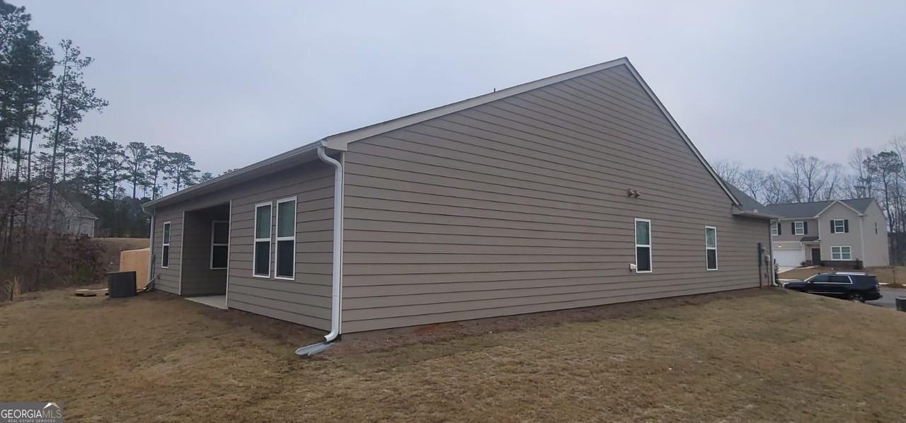 214 Moreton Way - Photo 3 of 37