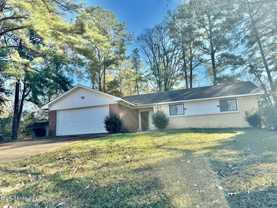 123 Fairoaks Dr - Photo 1 of 1