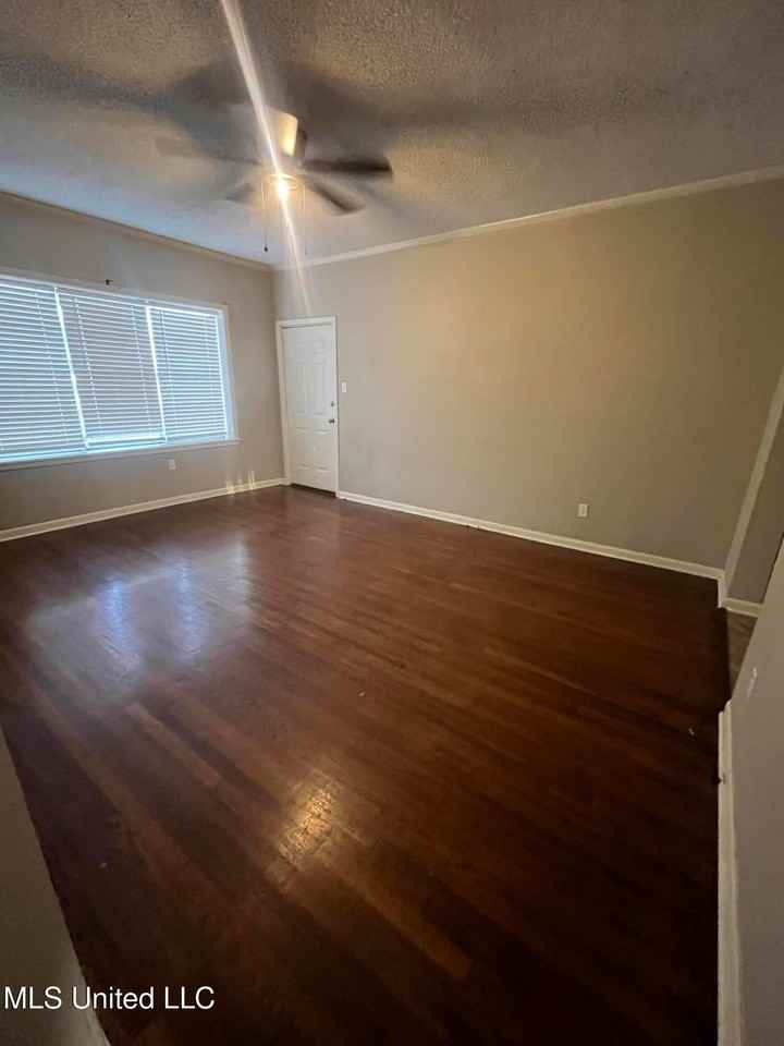 205 Grand Ave - Photo 2 of 13