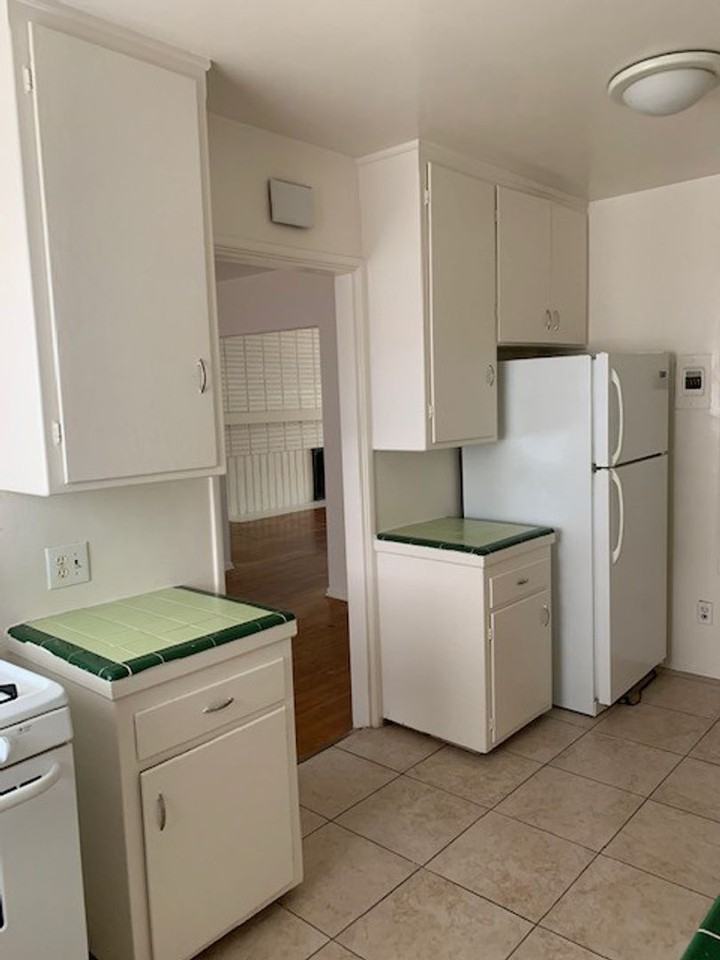 o11000 - Photo 3 of 16