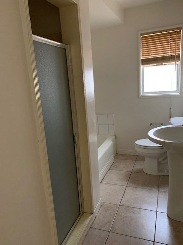 o11000 - Photo 7 of 16