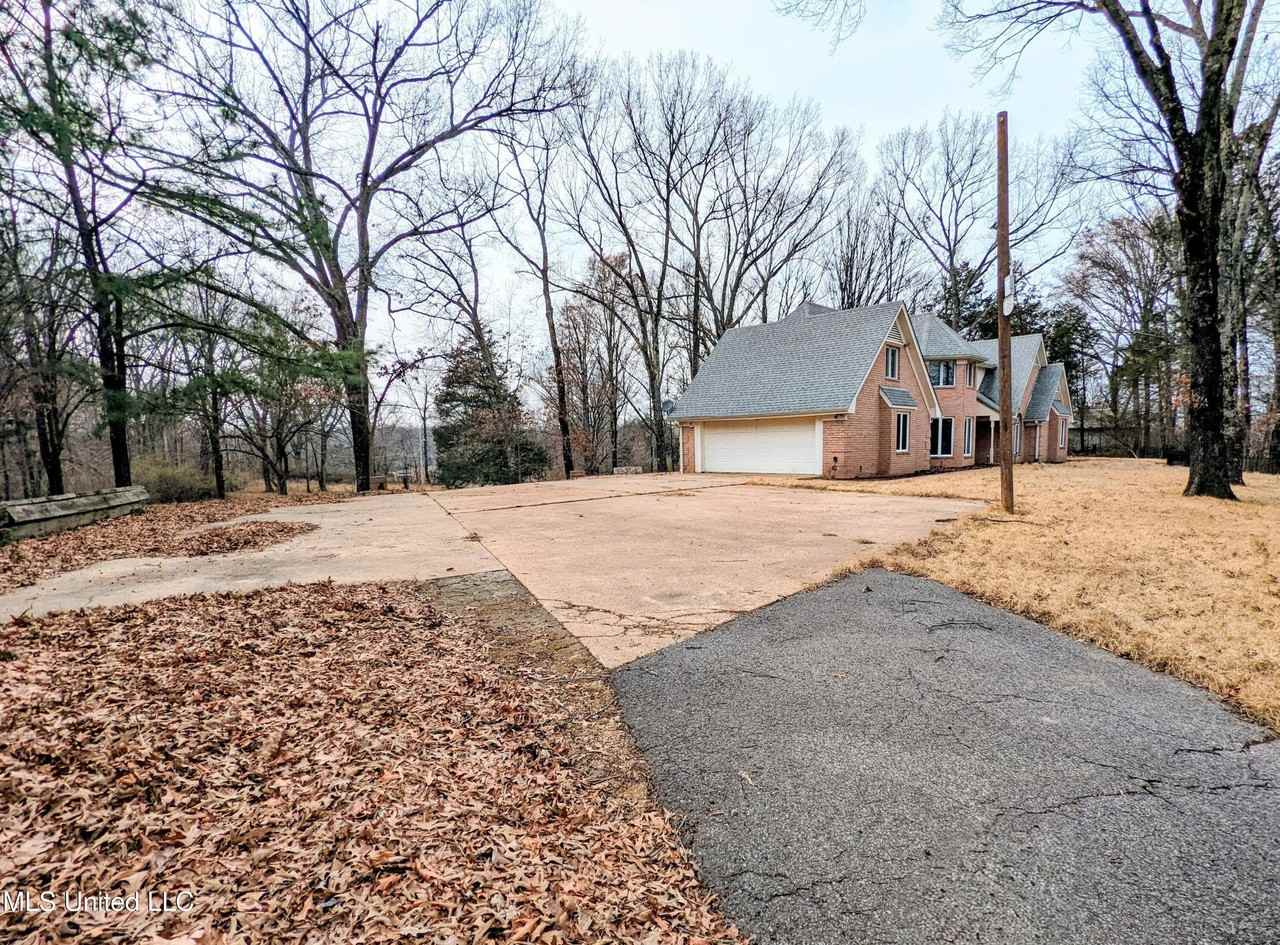 237 Highway 51 S - Photo 3 of 50