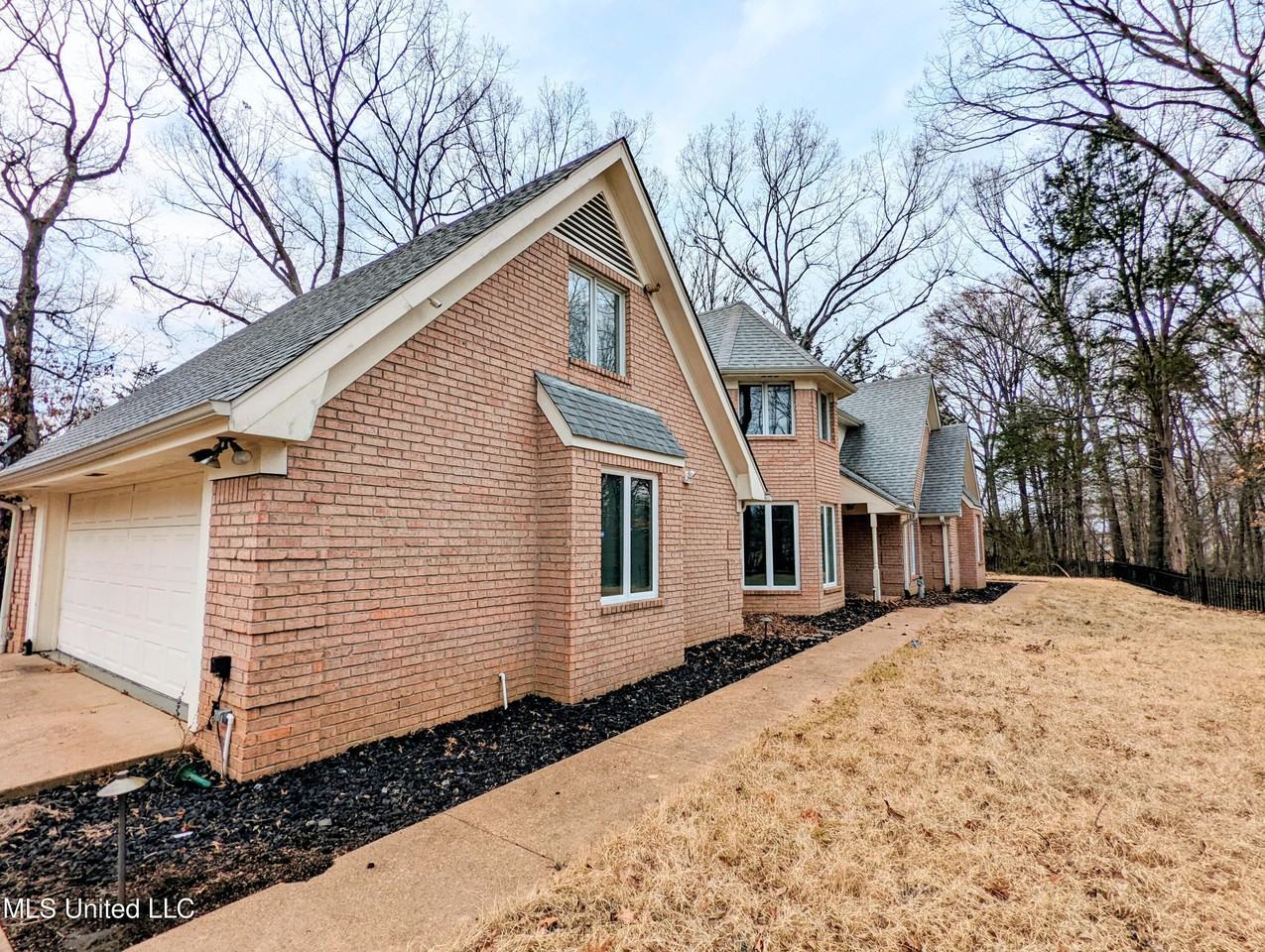 237 Highway 51 S - Photo 4 of 50