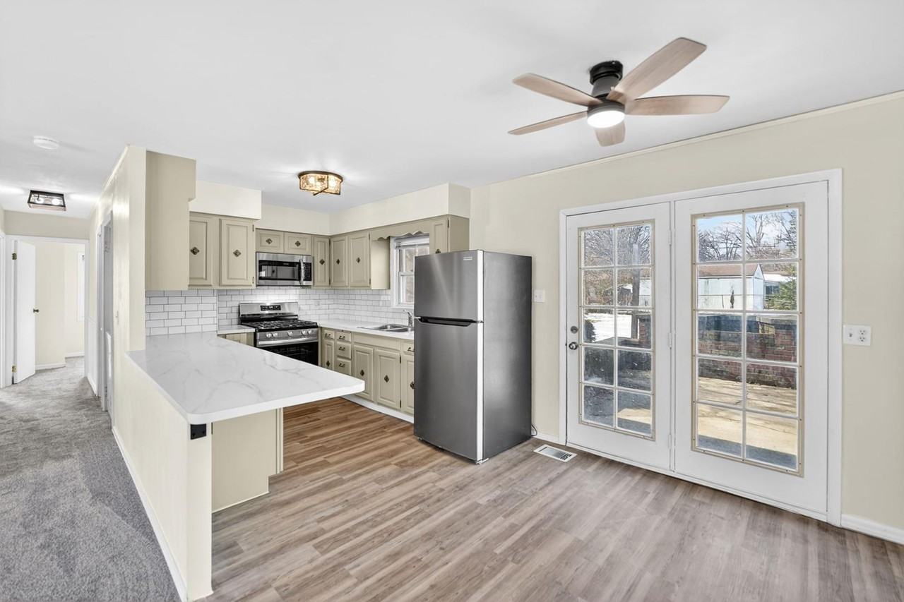 6111 Buchanan Dr - Photo 3 of 20