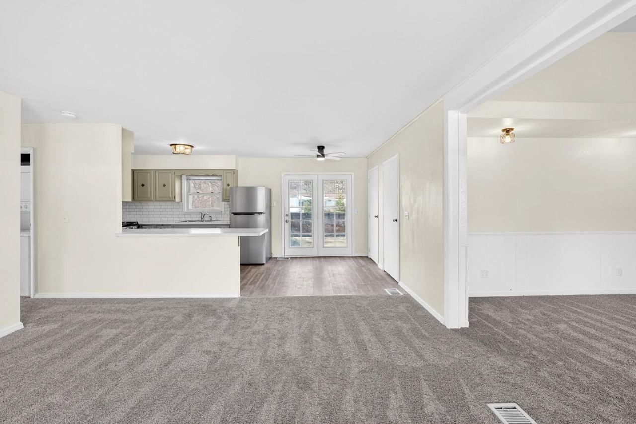 6111 Buchanan Dr - Photo 4 of 20