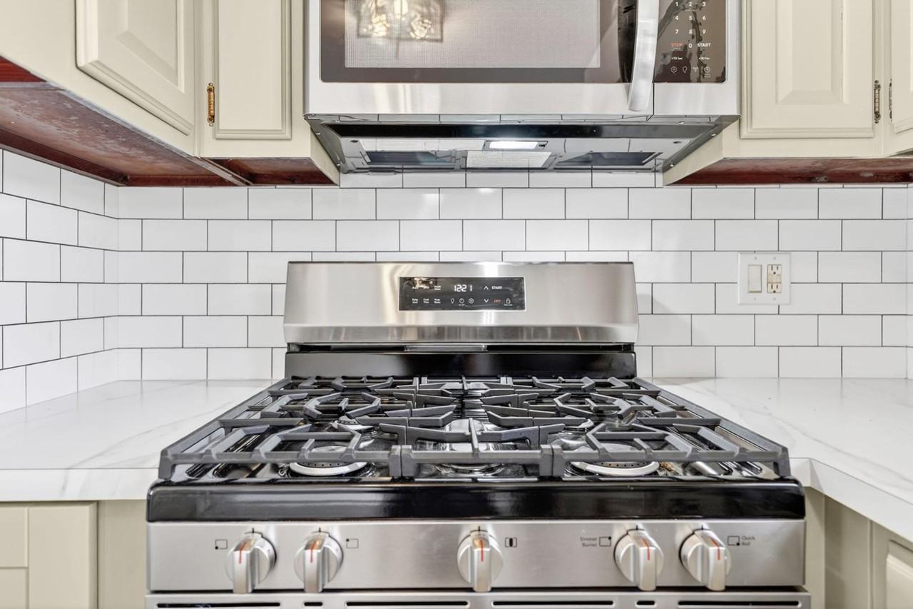 6111 Buchanan Dr - Photo 7 of 20