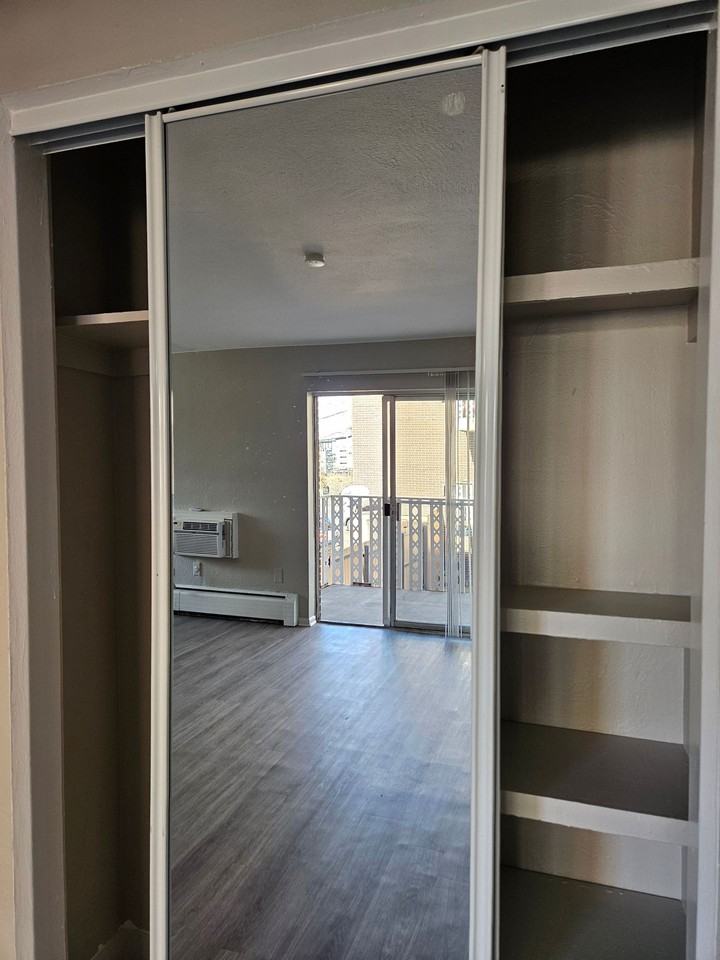 1990 Beeler St #7 - Photo 5 of 41