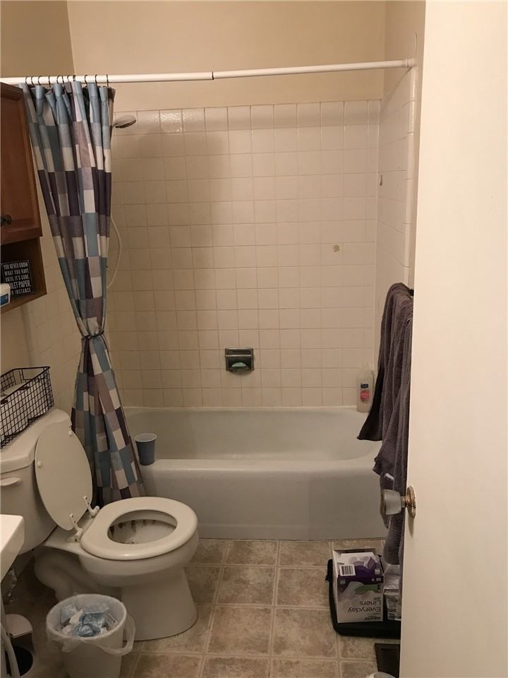 820 N Main St - Photo 3 of 4