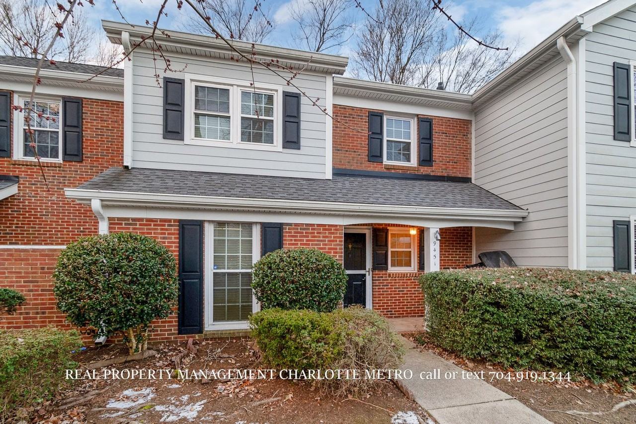 9451 Kings Falls Dr - Photo 2 of 40