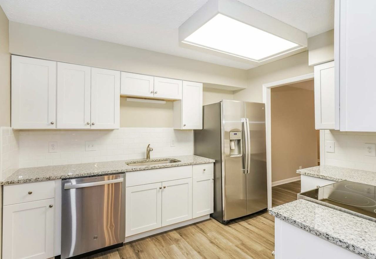 1148 Dawnwood Dr - Photo 3 of 8