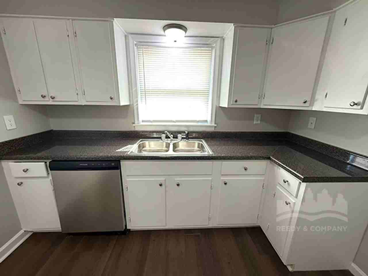 3547 Barron Ave - Photo 4 of 13