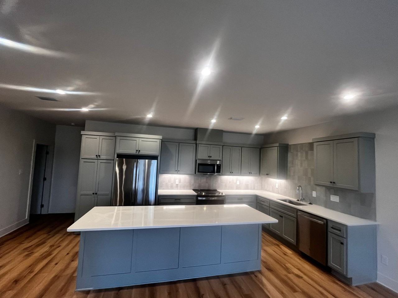 712 N Magnolia St #B - Photo 5 of 15