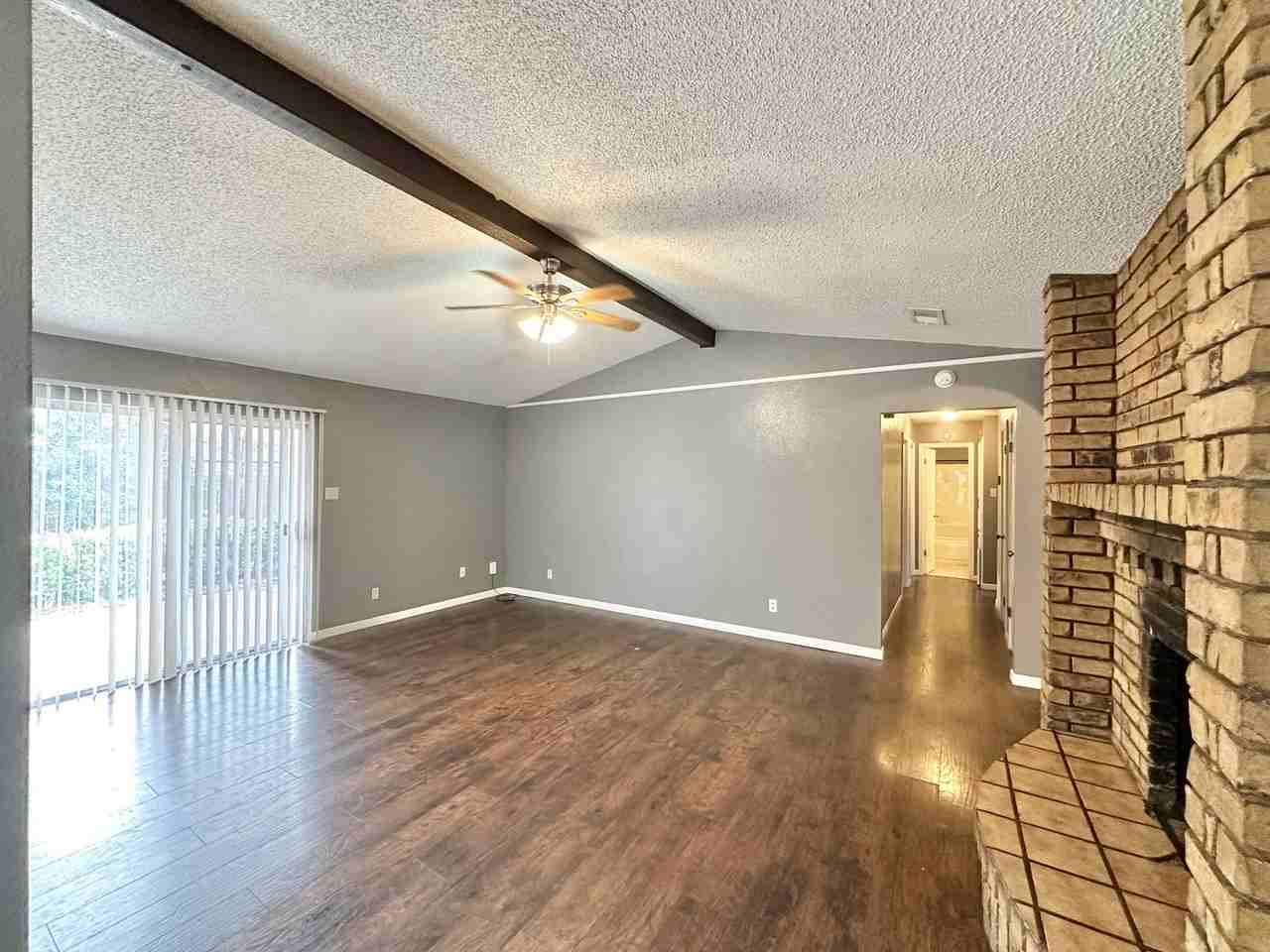2108 Acron Dr - Photo 6 of 37