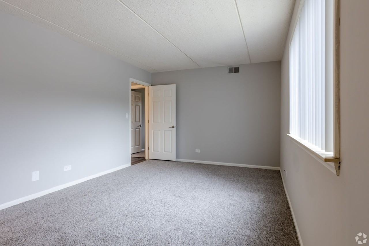 Willows of Wheaton - Photo 7 of 39