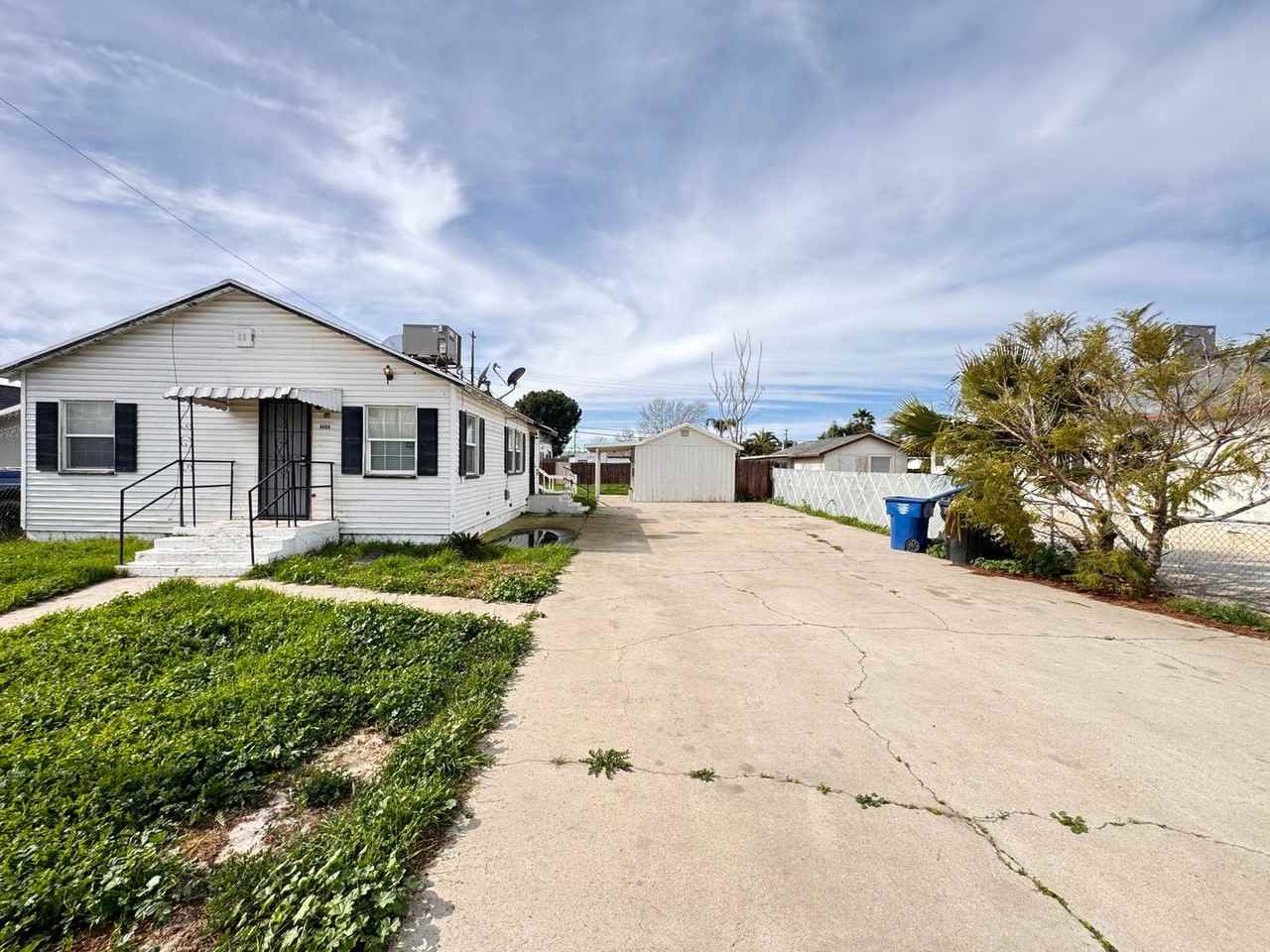 9809 Aim Ave - Photo 4 of 17