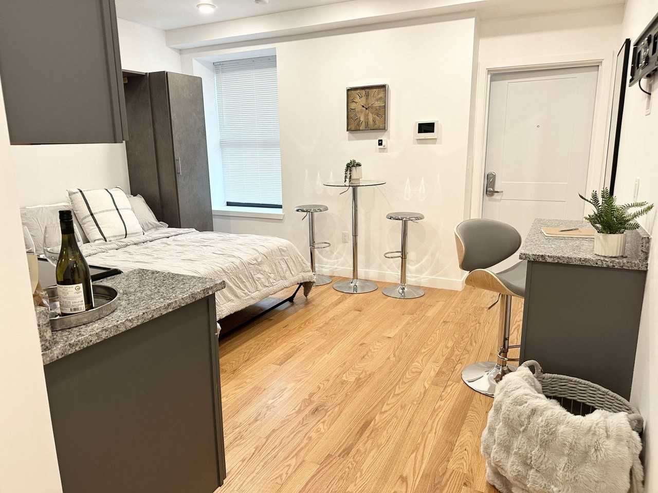 165 Hawthorne - Photo 6 of 14