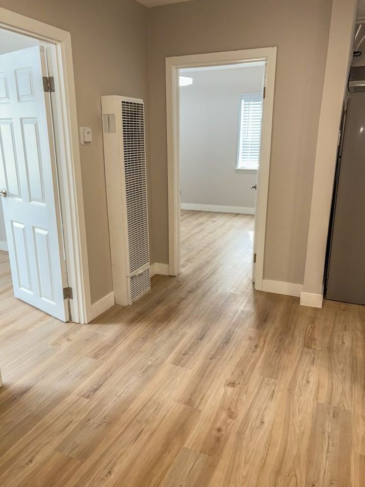 527 Hyde Park Blvd - Photo 7 of 45