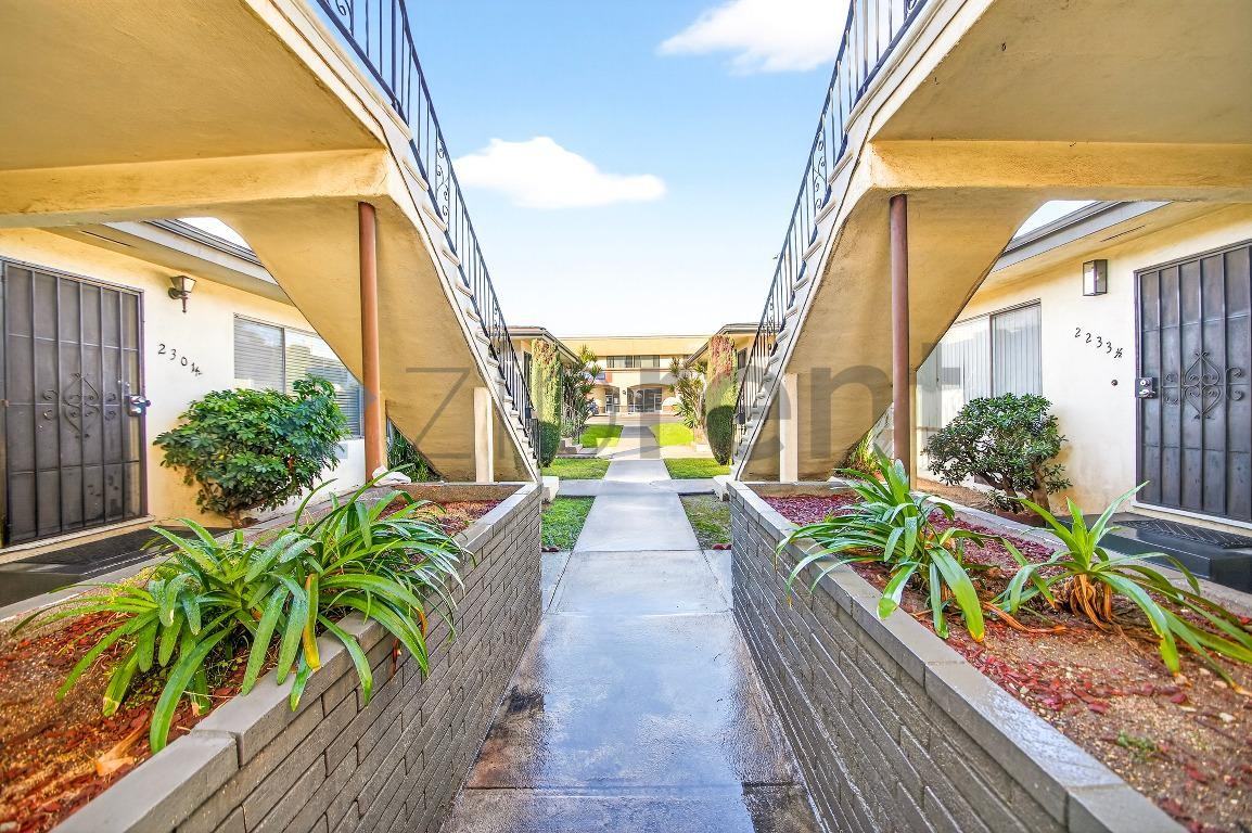 2303 W Beverly Blvd - Photo 4 of 19