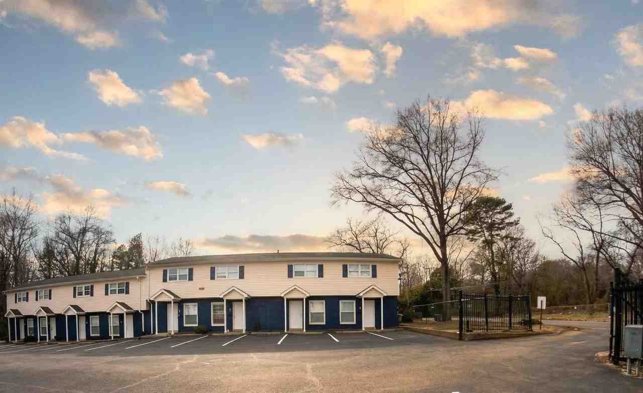 Key Street Apartments - Photo 2 of 50