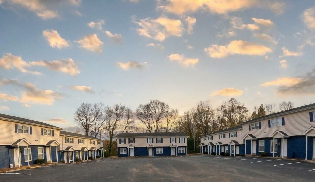 Key Street Apartments - Photo 4 of 50